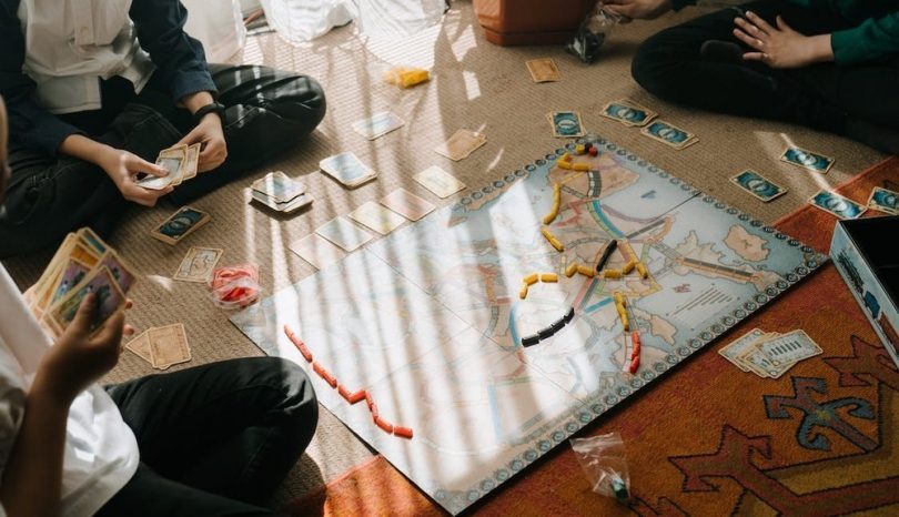 Släpp boken och umgås med dina nära